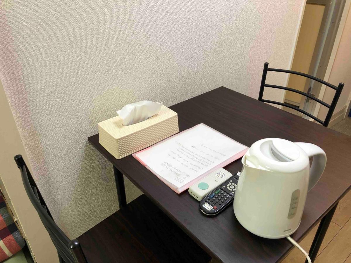 Guest House Zwell Hakata Ohori Park Fukuoka  Esterno foto