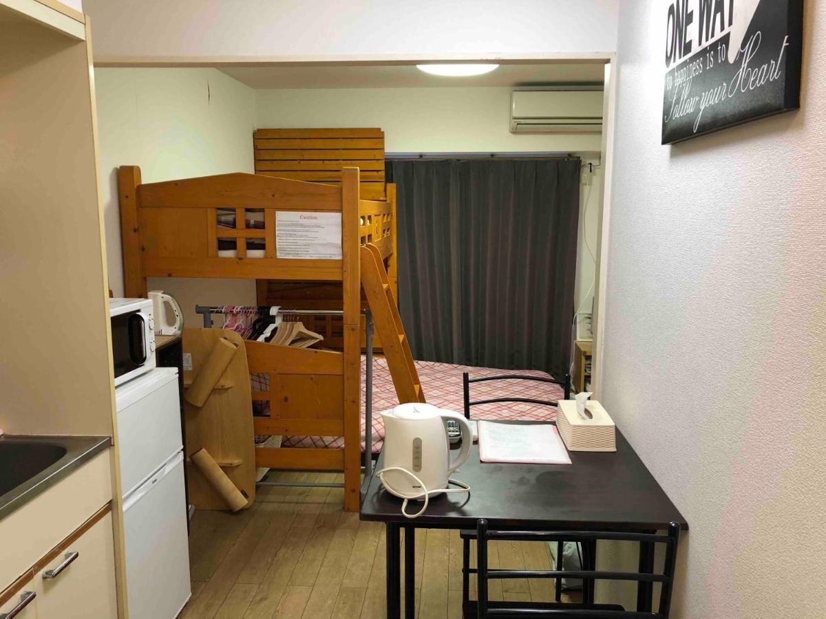 Guest House Zwell Hakata Ohori Park Fukuoka  Esterno foto